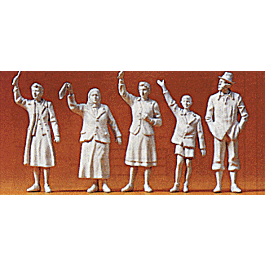 Pedestrians 1/35 Scale -- World War II Civillians At Curb