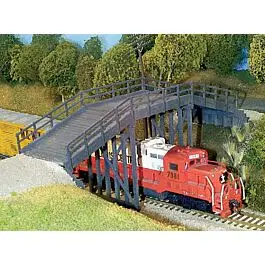 Rural Wooden Overpass (Plastic Kit)